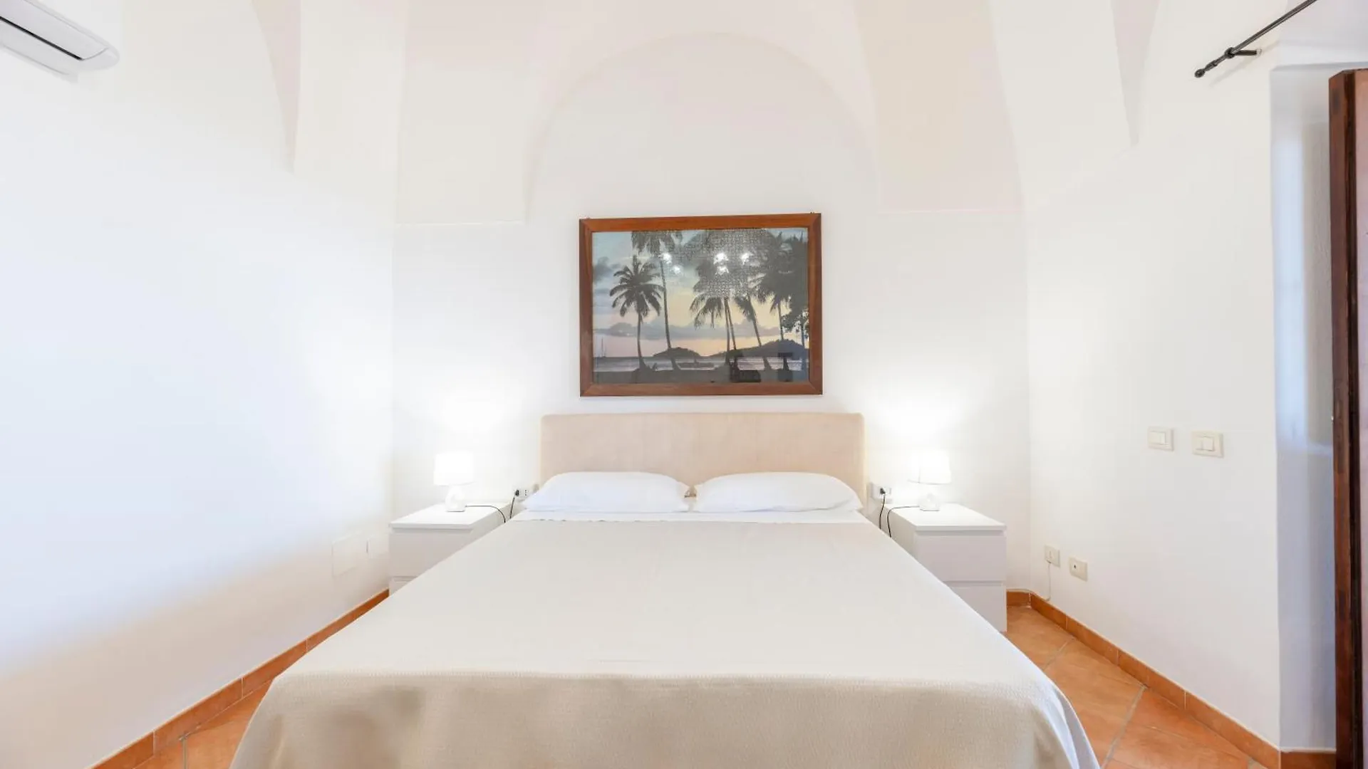 Dammusi Uliveto Villa Scauri  0*, Scauri (Sicily)
