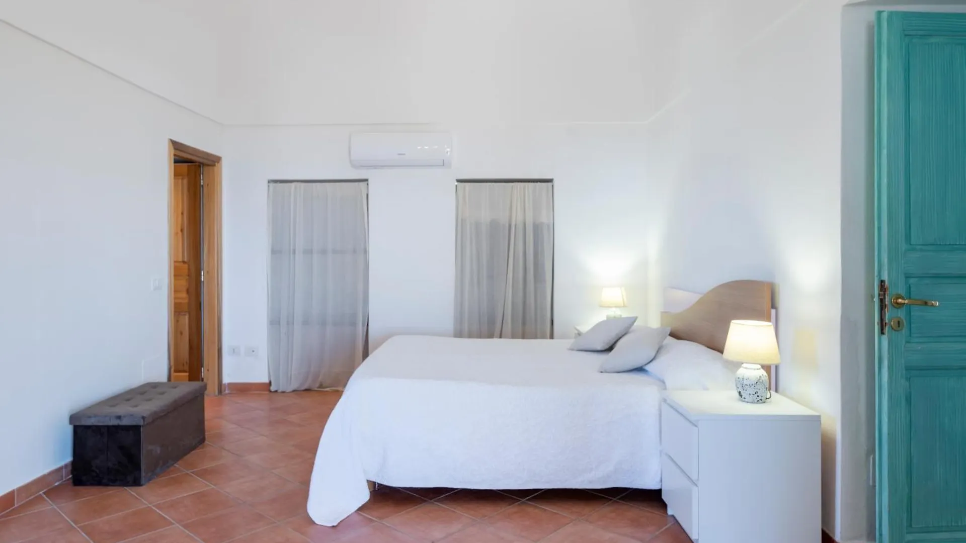 Dammusi Uliveto Villa Scauri  Scauri (Sicily)